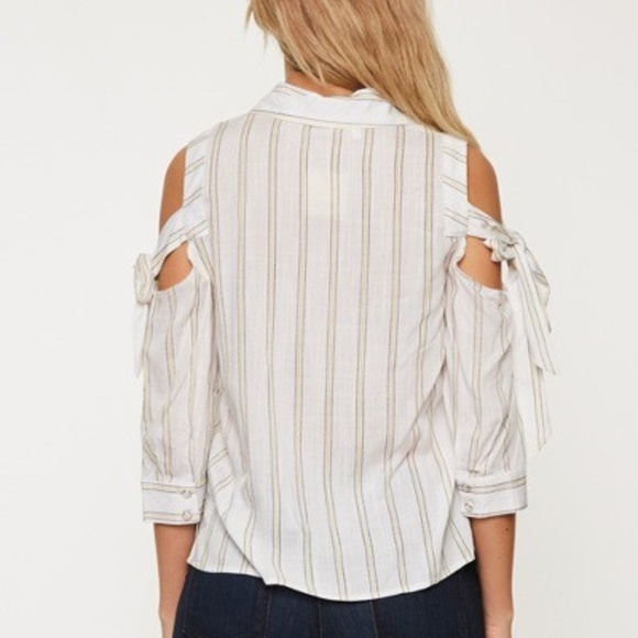 Knotted Cold-Shoulder Jersey Top